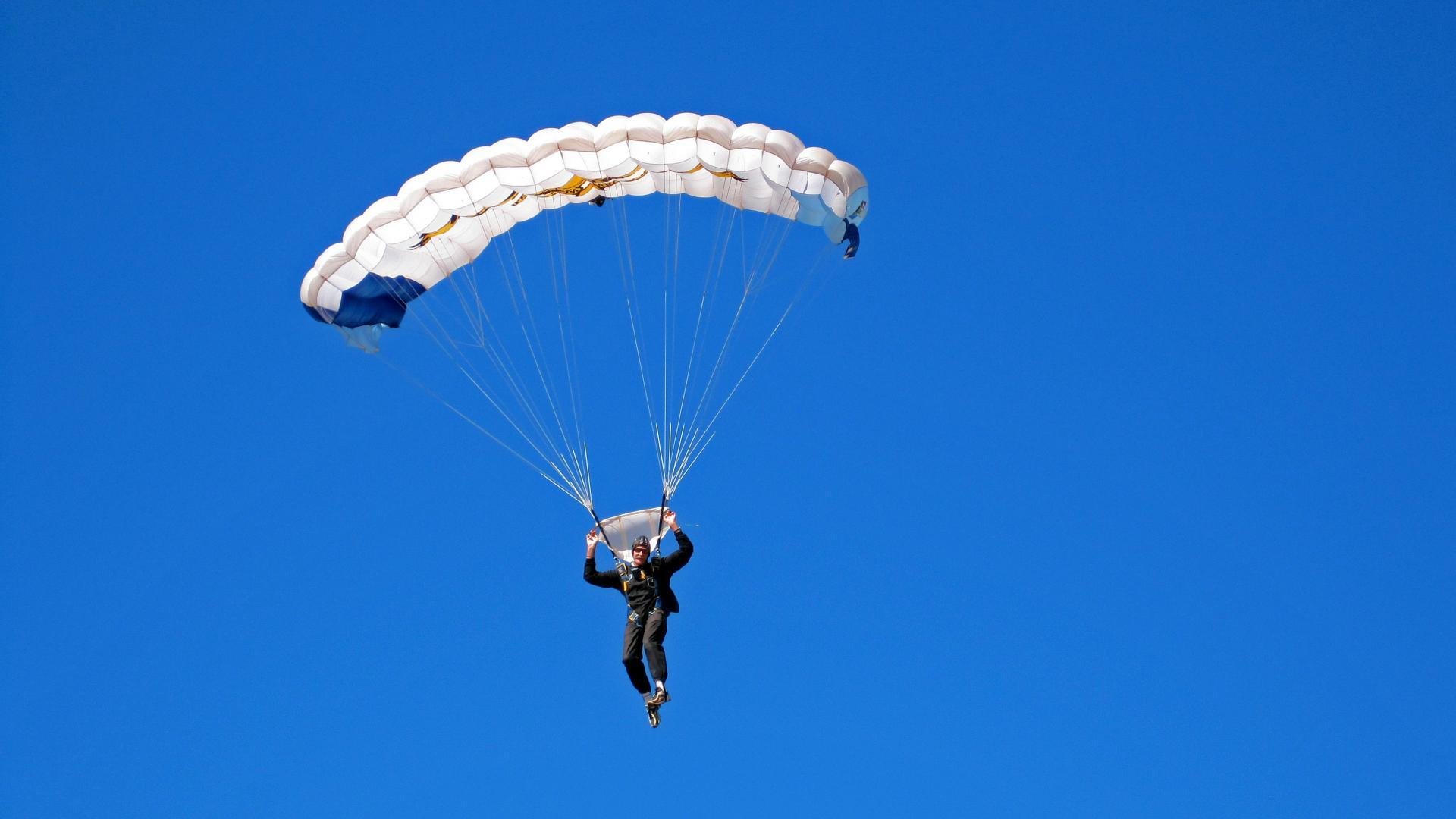 突尼斯奇迹，欧冠决赛焦点战，北非雄狮正面击溃马德里竞技