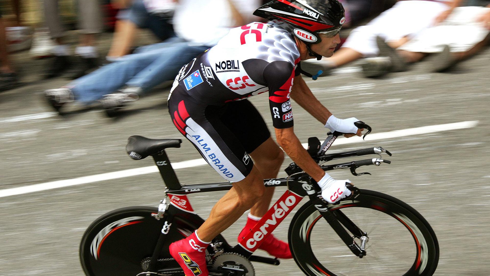 深圳之夜,当东方新锐挑战西方传奇,杜兰特一球定乾坤