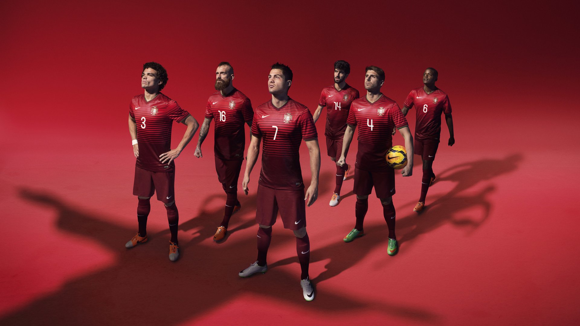 莱万爆发与美国生死战，勒沃库森如何成为足球世界的交汇点