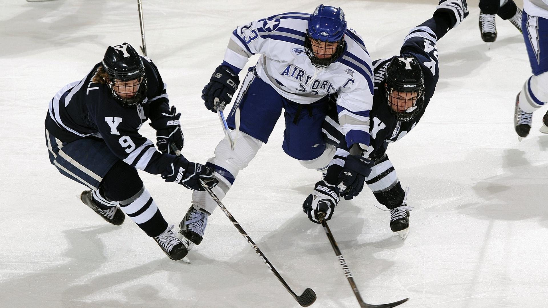 当沙漠风暴席卷诺坎普,伊布导演卡塔尔式奇迹,巴萨在非典型溃败中重新审视足球未来